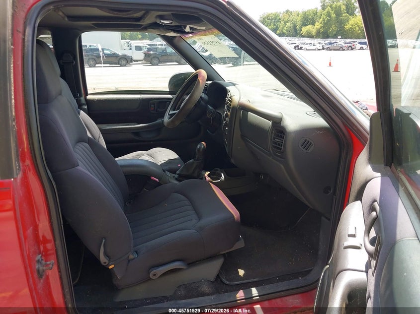 2003 CHEVROLET BLAZER auction photo 5