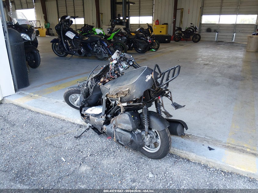 2026 GENUINE SCOOTER CO. BUDDY auction photo 3
