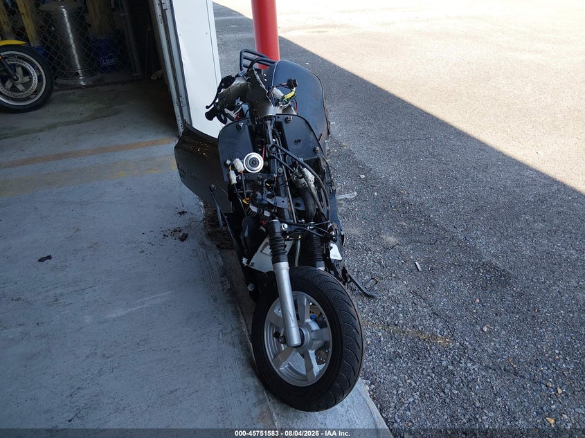 2026 GENUINE SCOOTER CO. BUDDY auction photo 5