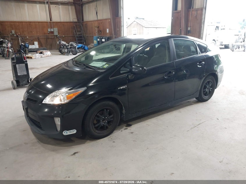2014 TOYOTA PRIUS auction photo 2