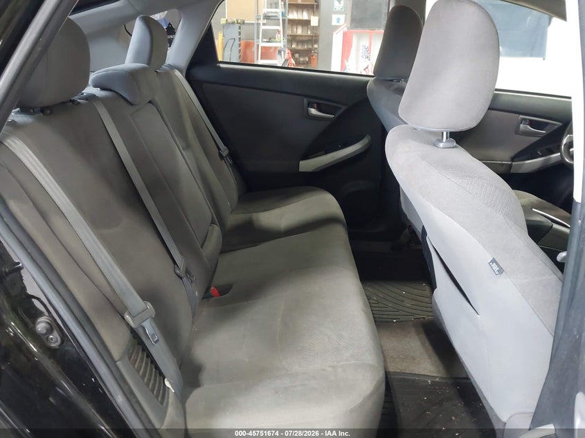 2014 TOYOTA PRIUS auction photo 8