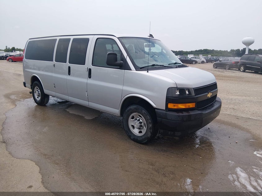 2021 CHEVROLET EXPRESS PASSENGER auction photo 1