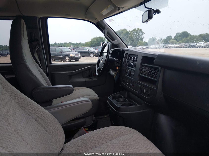 2021 CHEVROLET EXPRESS PASSENGER auction photo 5