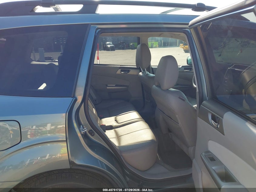 2009 SUBARU FORESTER auction photo 8