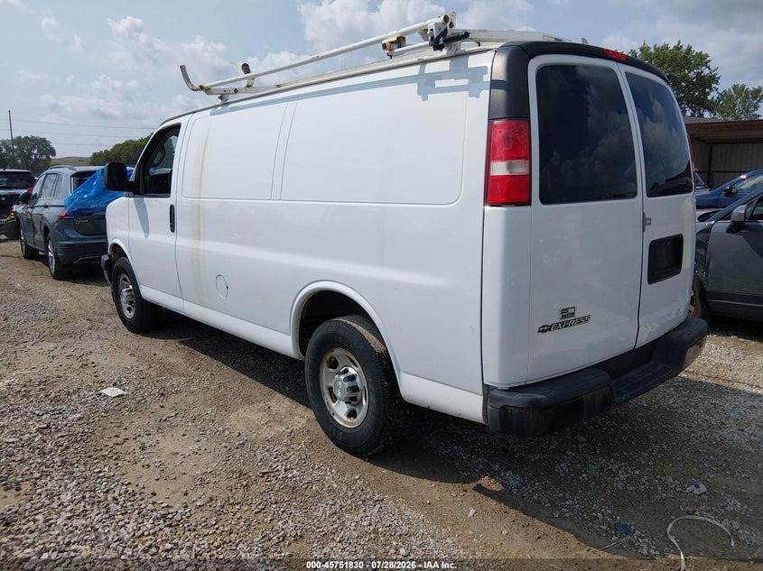 2017 CHEVROLET EXPRESS 2500 auction photo 3