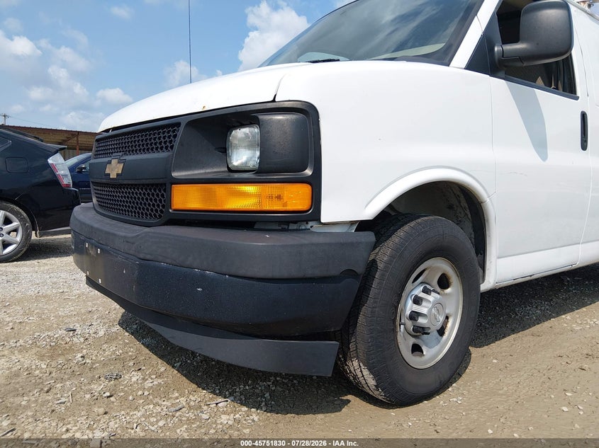 2017 CHEVROLET EXPRESS 2500 auction photo 6