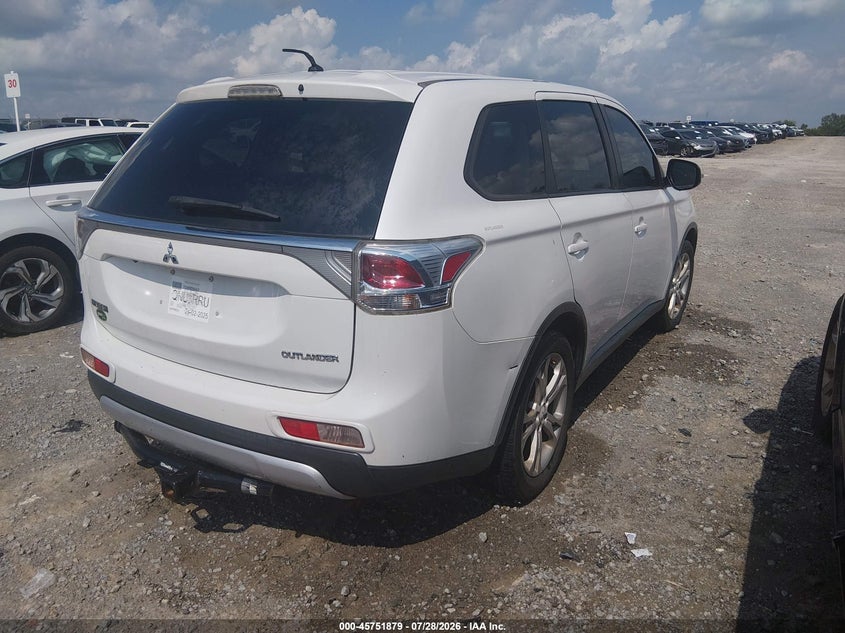 2015 MITSUBISHI OUTLANDER auction photo 4