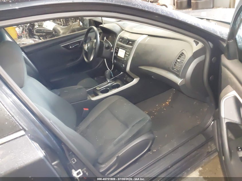 2015 NISSAN ALTIMA auction photo 5