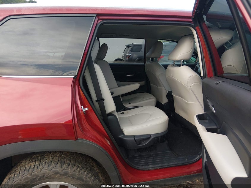2025 TOYOTA GRAND HIGHLANDER auction photo 8