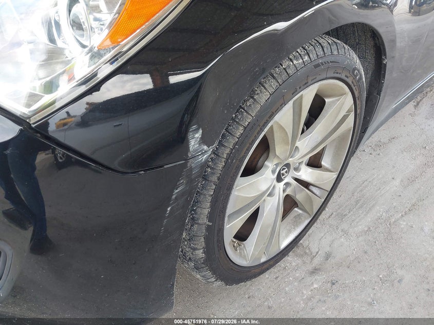 2010 HYUNDAI GENESIS auction photo 6