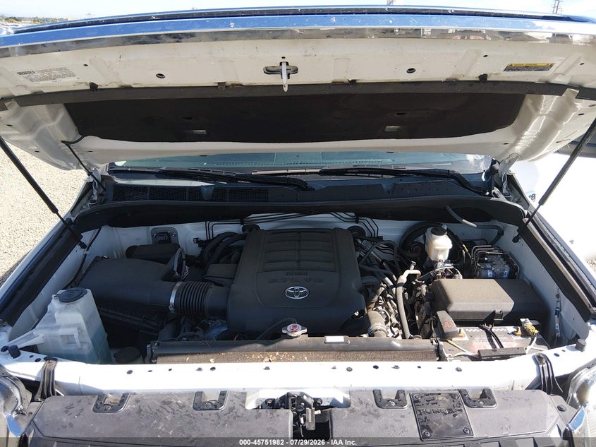 TOYOTA TUNDRA - zdjęcie 10