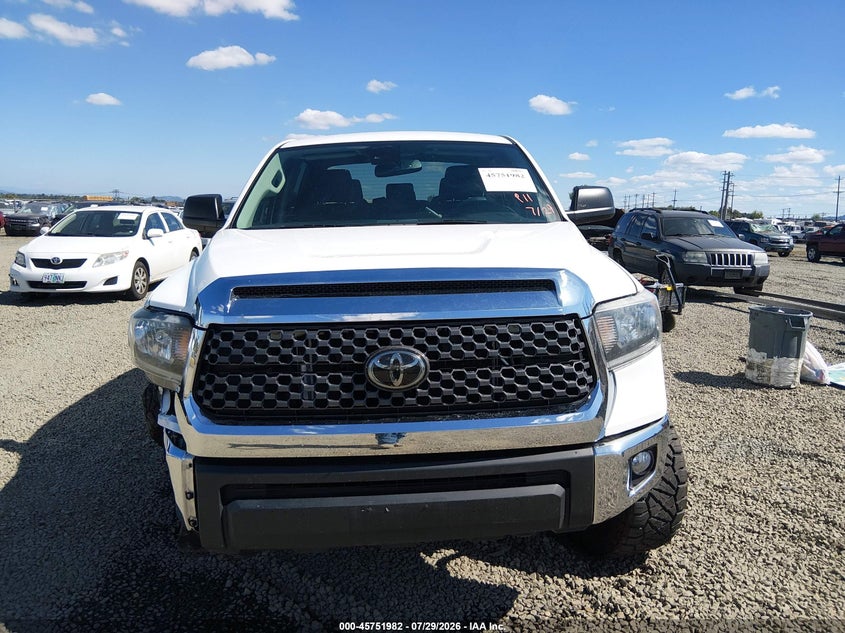 TOYOTA TUNDRA - zdjęcie 13