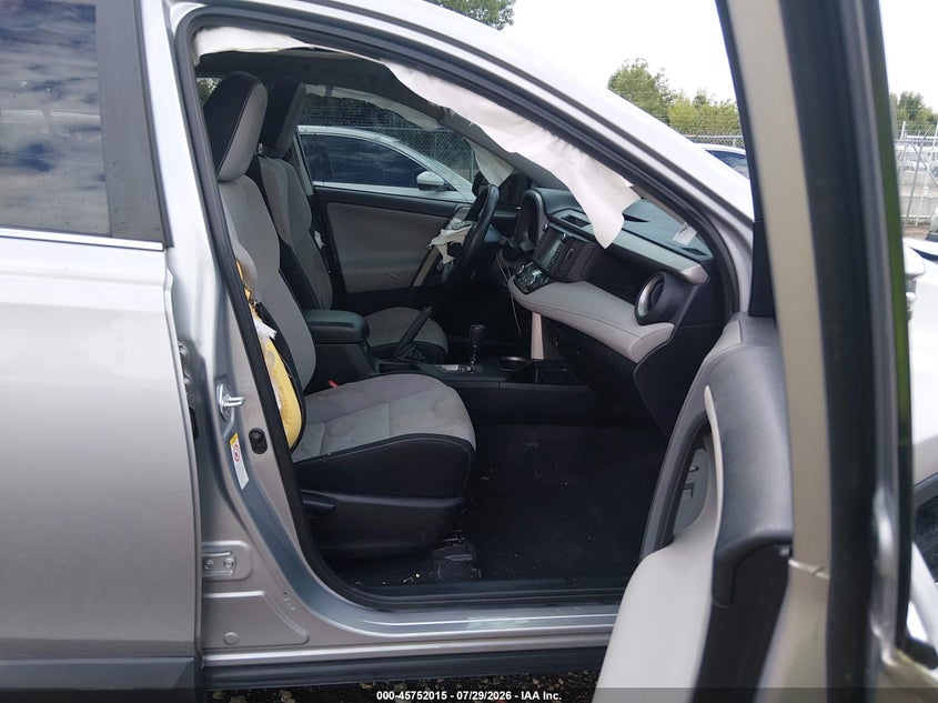 2017 TOYOTA RAV4 auction photo 5