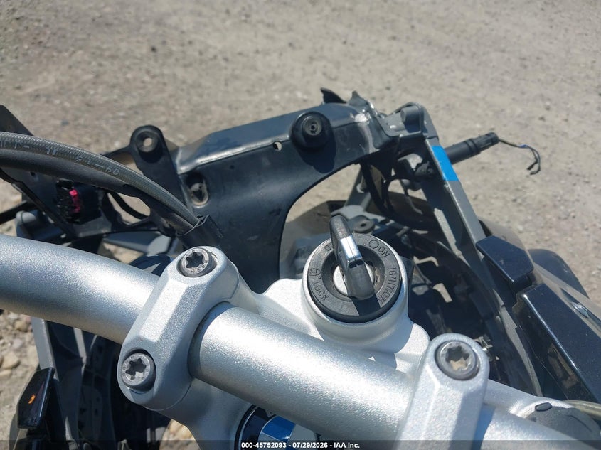 2016 BMW R1200 auction photo 7