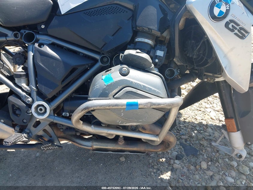 2016 BMW R1200 auction photo 8