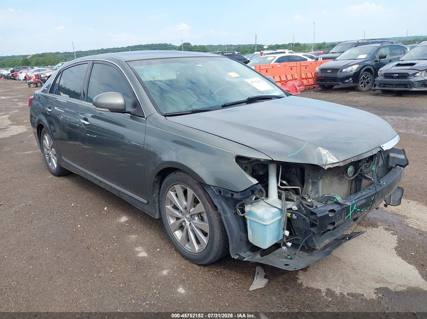 2012 TOYOTA AVALON — zdjęcie z aukcji