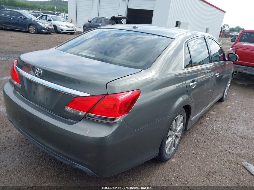 2012 TOYOTA AVALON — zdjęcie 4