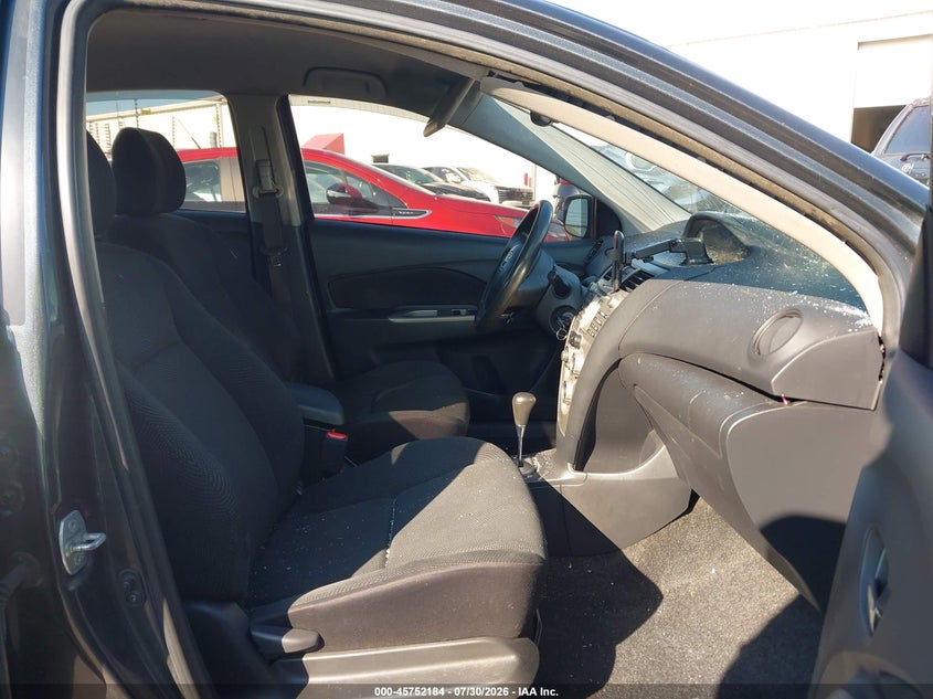 2009 TOYOTA YARIS auction photo 5