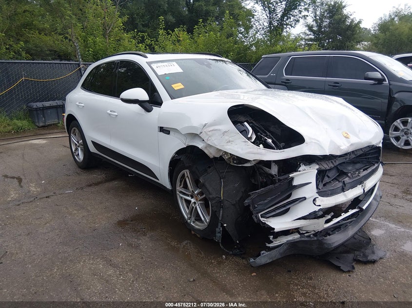 PORSCHE MACAN - zdjęcie 1