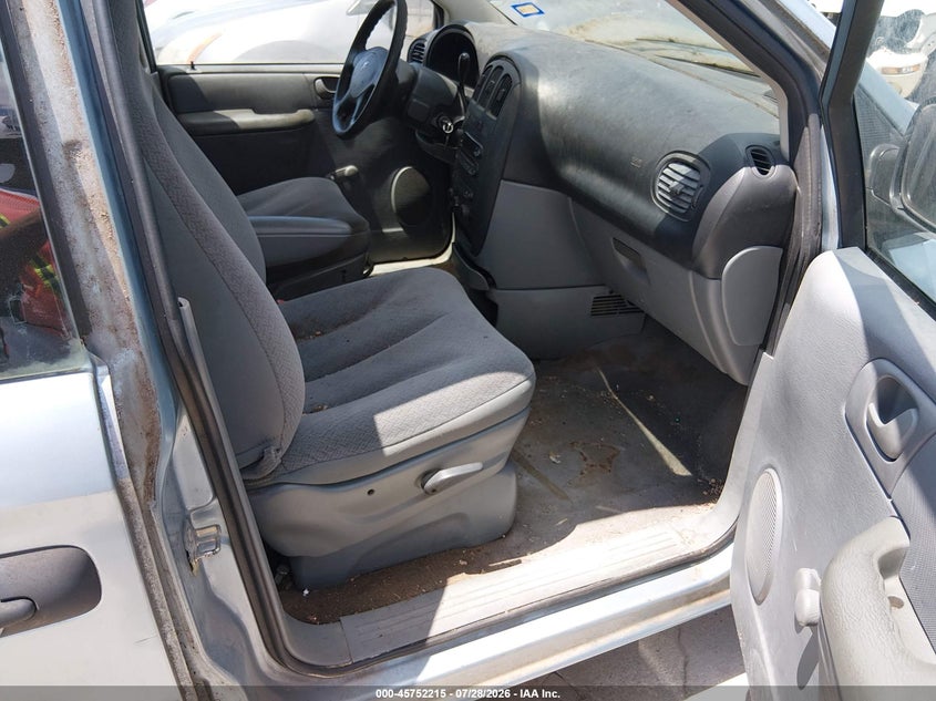 2005 DODGE CARAVAN auction photo 5