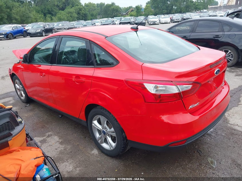 Vin: 1fadp3f24dl263870, lot: 46250981, ford focus se 20133