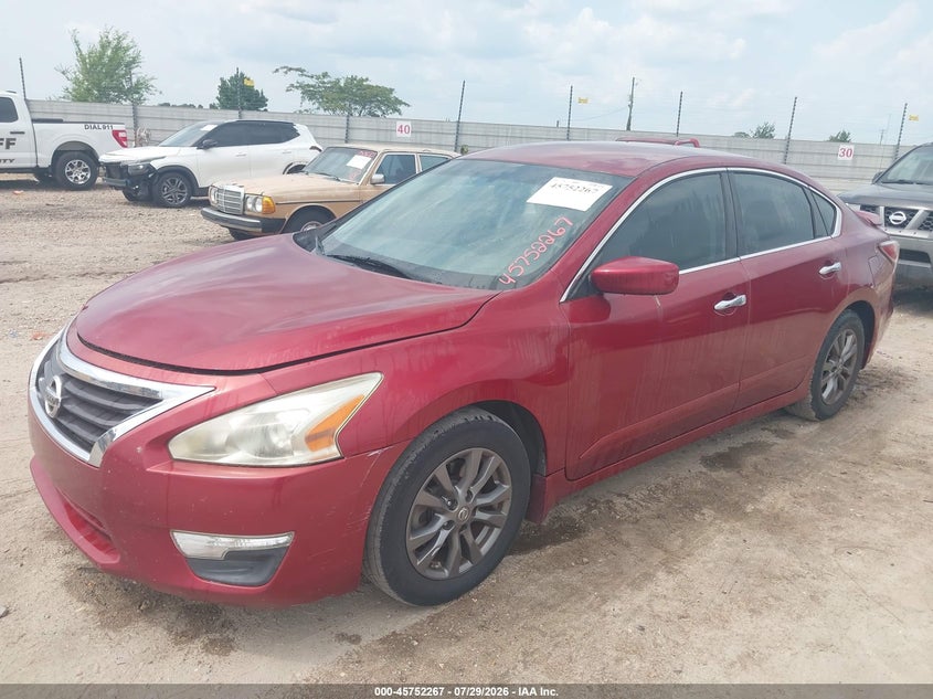 2015 NISSAN ALTIMA auction photo 2
