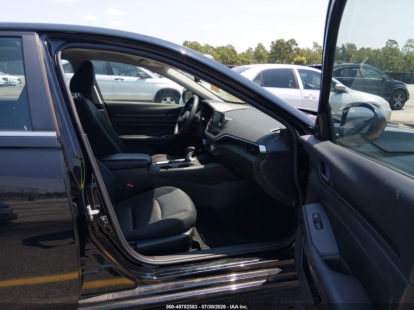 2024 NISSAN ALTIMA auction photo 5