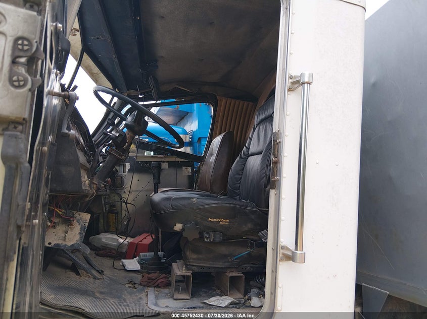 1987 KENWORTH CONSTRUCTION auction photo 7