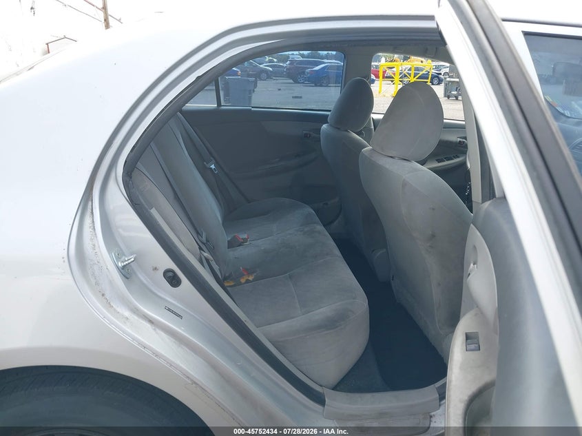 2009 TOYOTA COROLLA auction photo 8