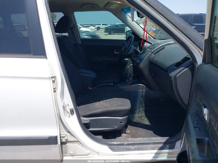 2013 KIA SOUL auction photo 5