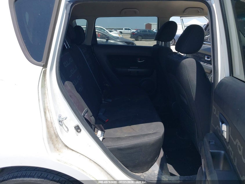 2013 KIA SOUL auction photo 8