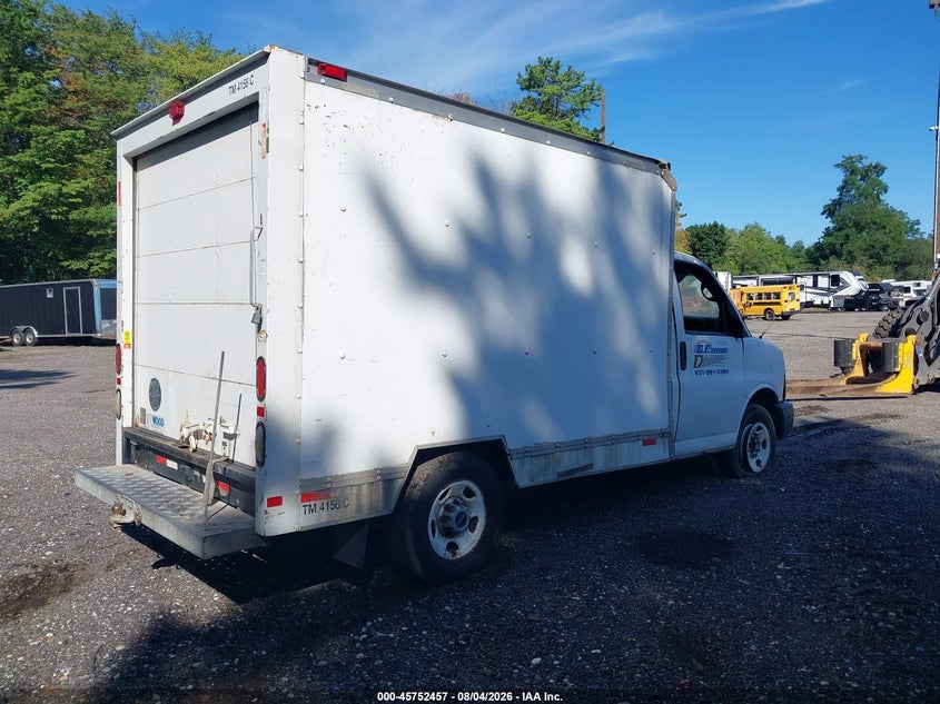 2009 GMC SAVANA CUTAWAY auction photo 4
