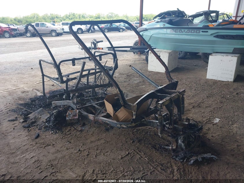 2025 E Z GO TEX ELECTRIC auction photo 1