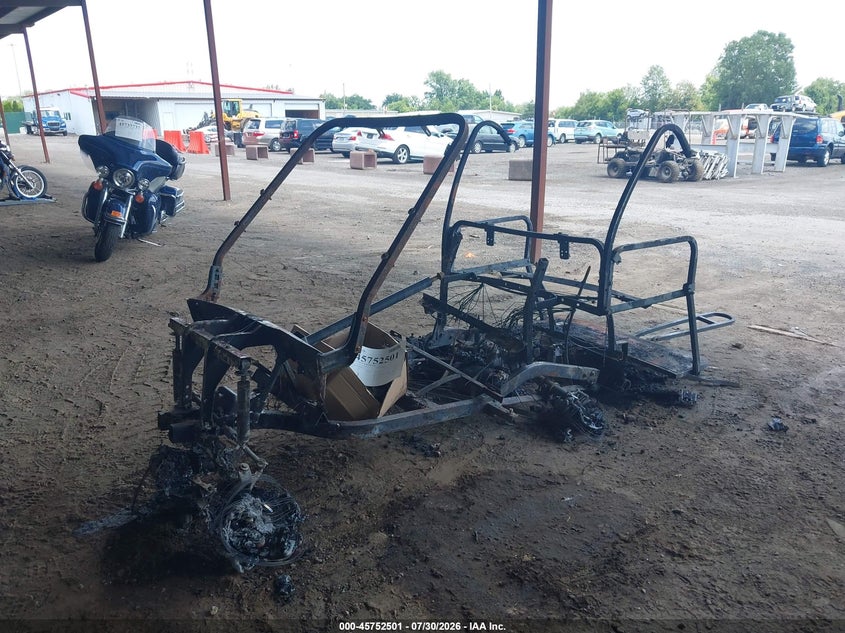 2025 E Z GO TEX ELECTRIC auction photo 2