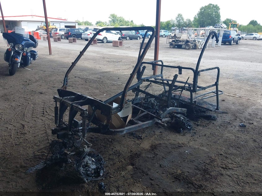 2025 E Z GO TEX ELECTRIC auction photo 6