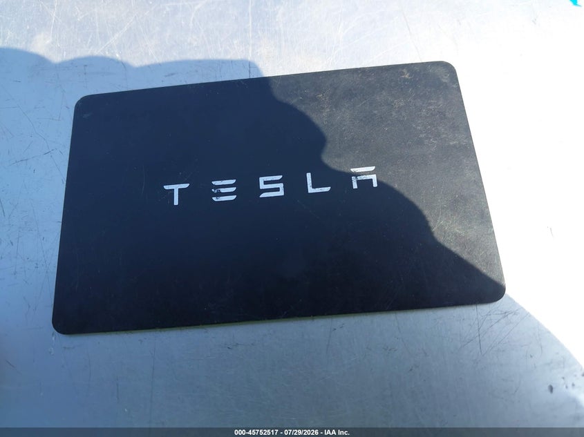 TESLA MODEL Y - zdjęcie 11