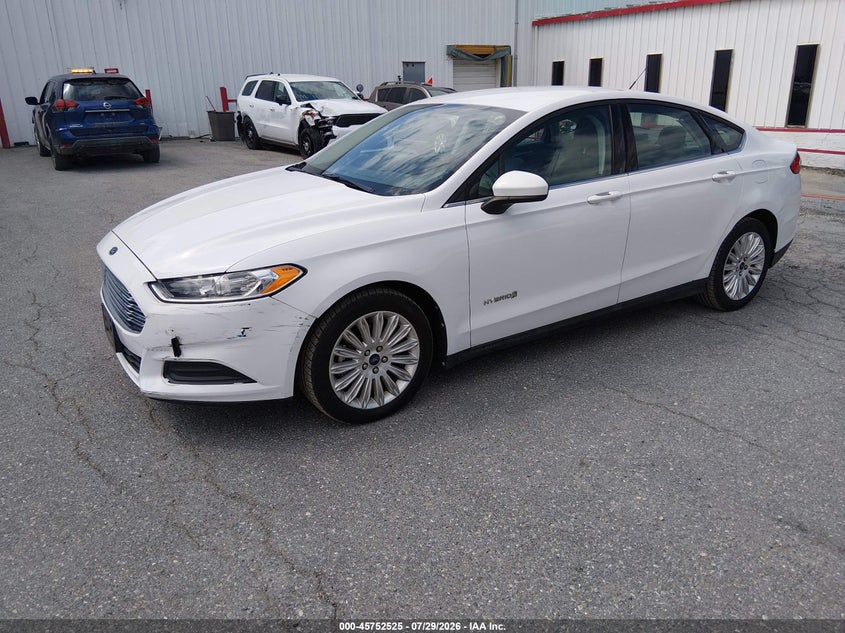 2014 Ford Fusion, Normal Wear & Tear, IAAI, VIN 3FA6P0UU2ER368664 — photo 2