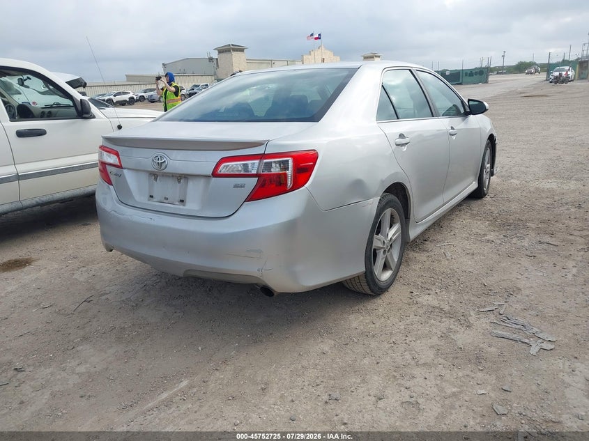Vin: 4t1bf1fk4cu177049, lot: 46251447, toyota camry se 20124