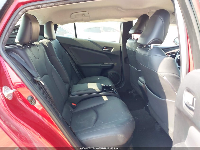 TOYOTA PRIUS PRIME - zdjęcie 8