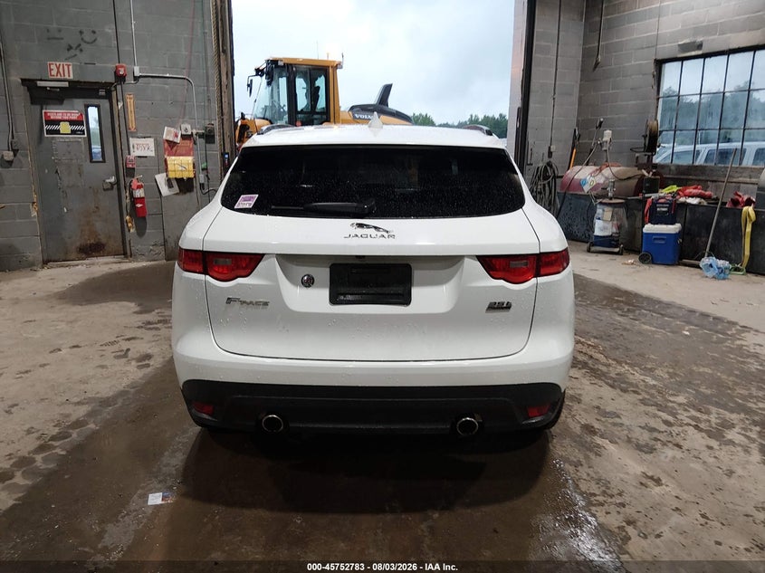 JAGUAR F-PACE - zdjęcie 17