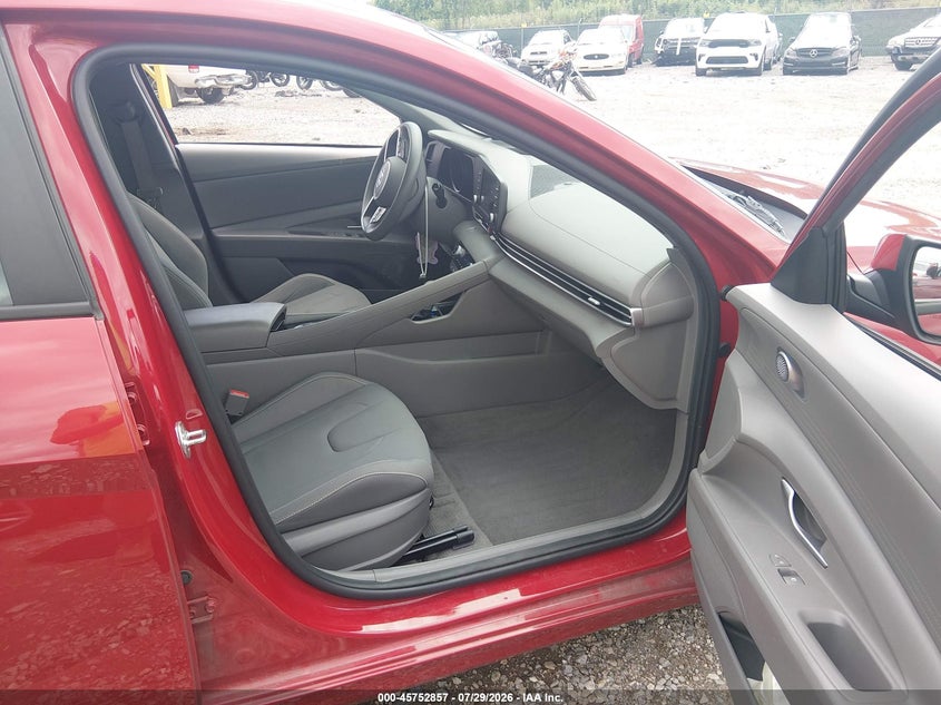 2023 HYUNDAI ELANTRA HYBRID auction photo 5