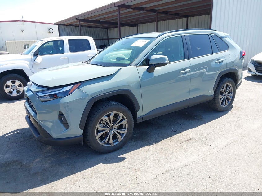 2022 Toyota RAV 4, Right Front, IAAI, VIN JTMB6RFV0ND069544 — photo 2