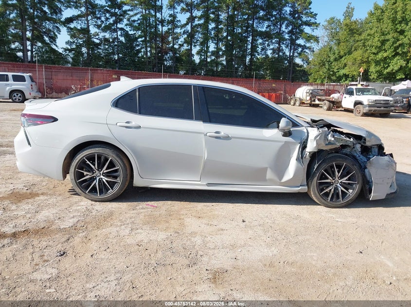 TOYOTA CAMRY - zdjęcie 14