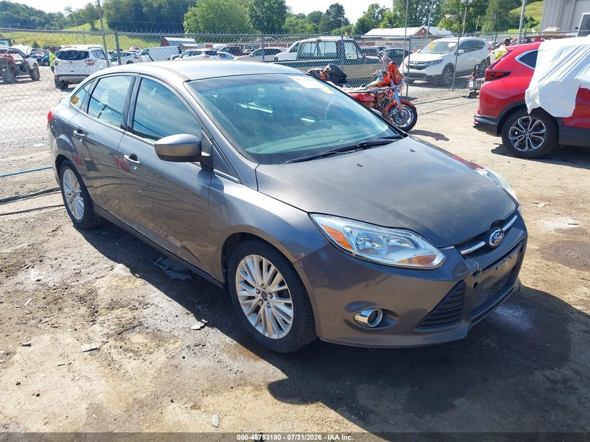 Vin: 1fahp3f24cl413816, lot: 46251903, ford focus se 2012 img_1