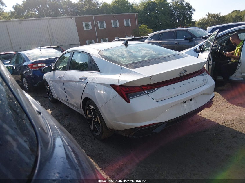 2021 HYUNDAI ELANTRA auction photo 3