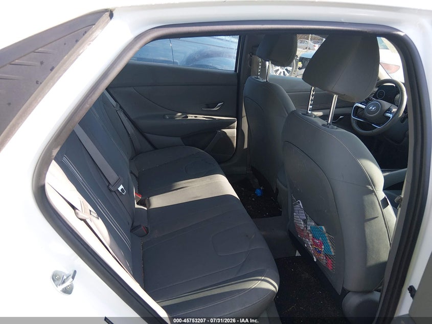 2021 HYUNDAI ELANTRA auction photo 8