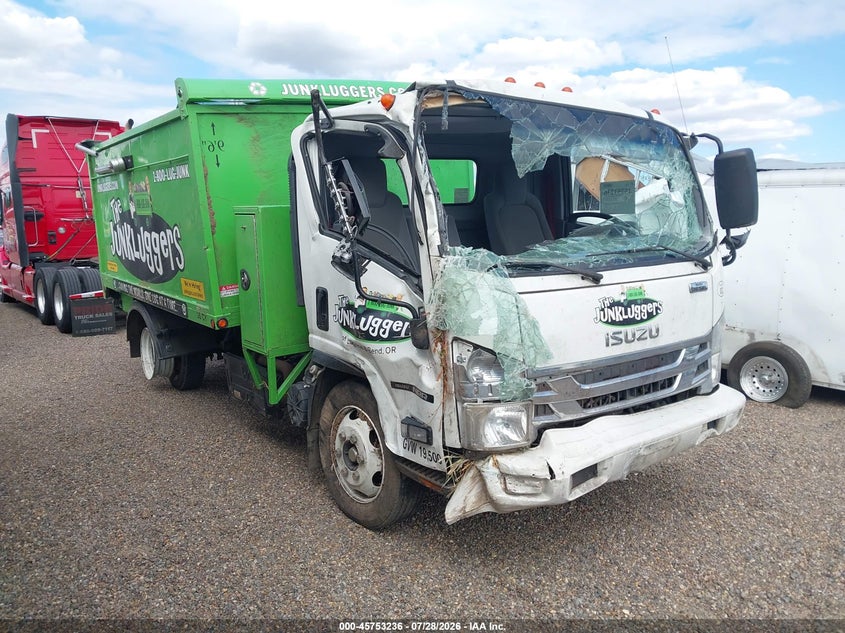 2022 ISUZU NRR