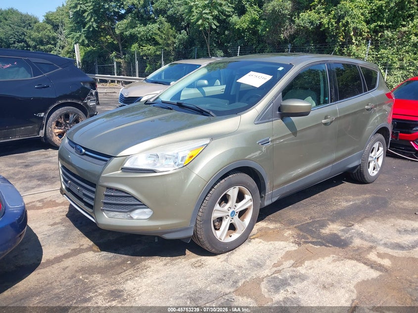 Vin: 1fmcu0gx2dub51596, lot: 46251961, ford escape se 20132