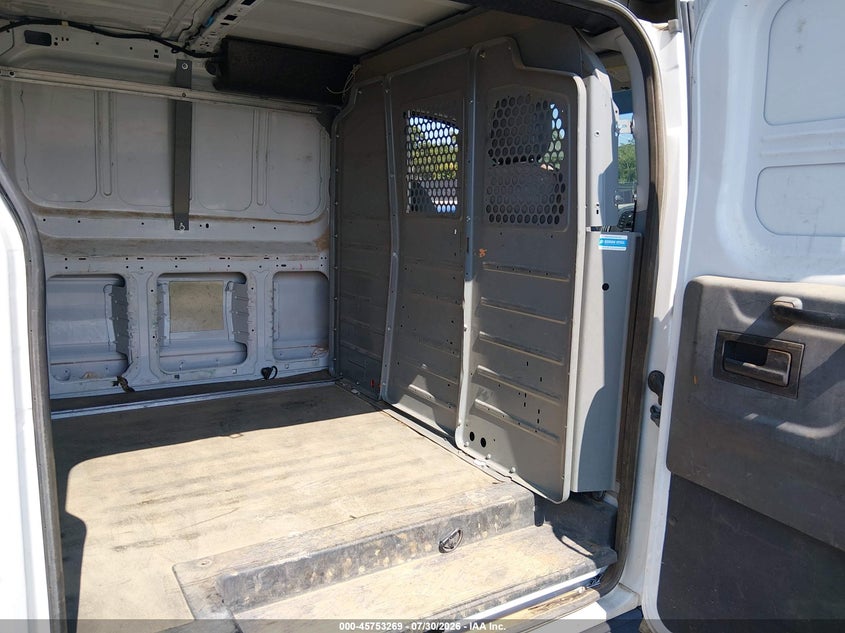 2015 FORD TRANSIT-150 auction photo 8
