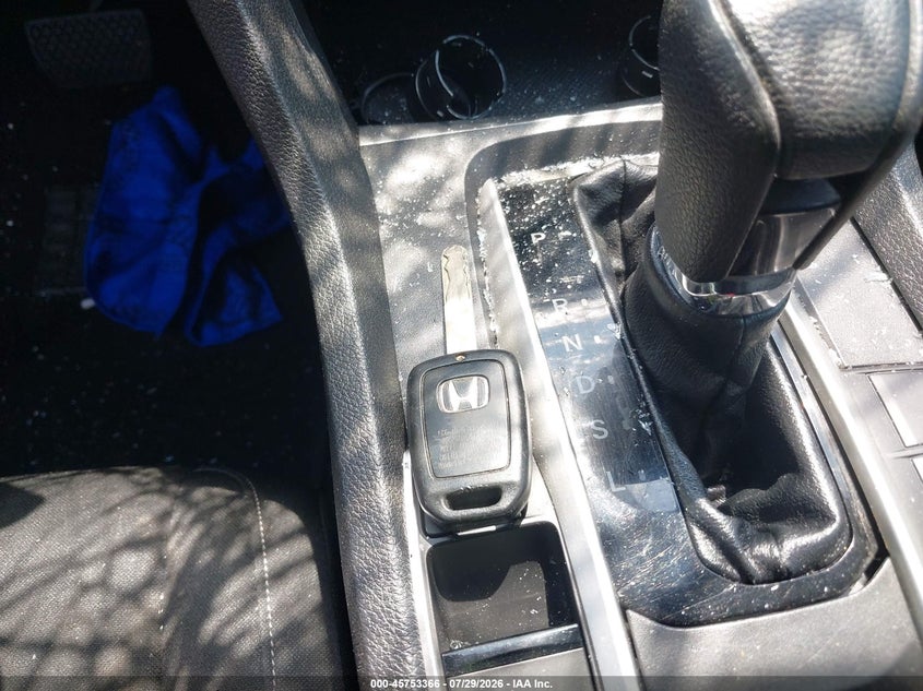 2016 HONDA CIVIC LX · Фото 11